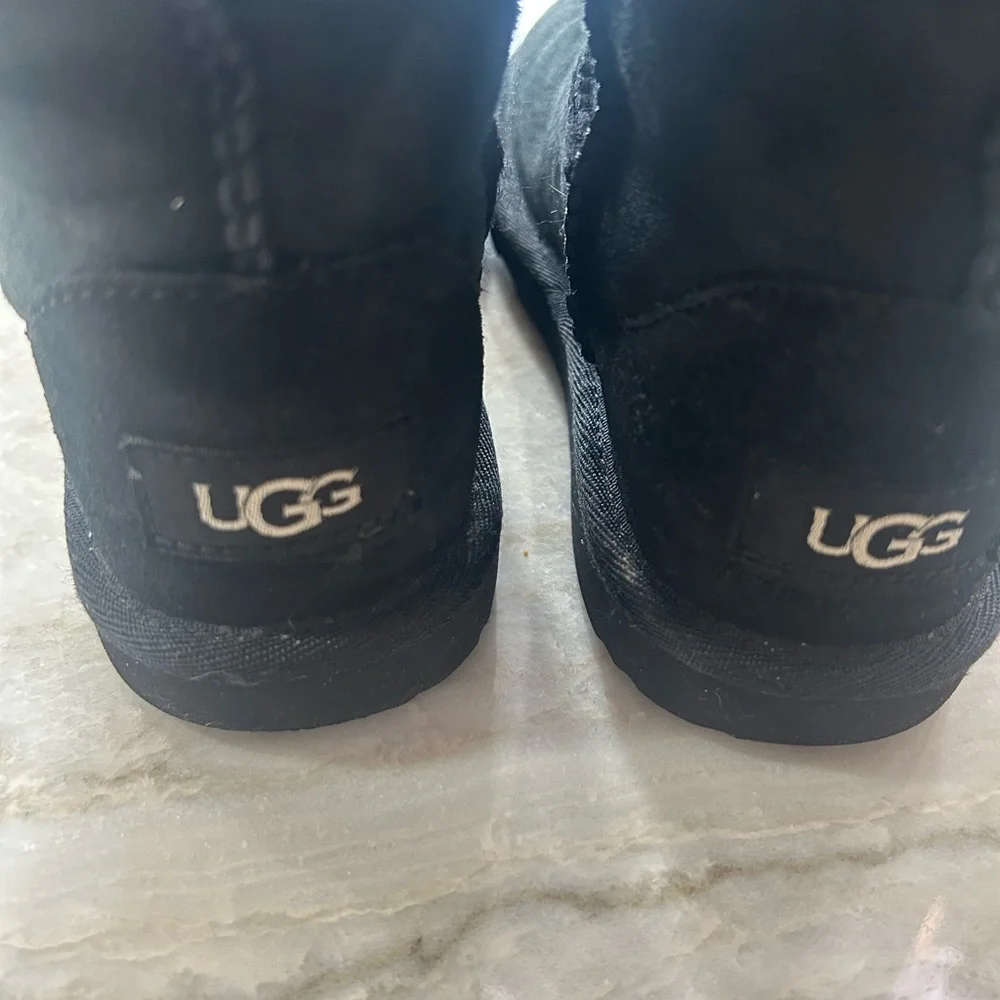 Ugg Boots Classic II Size 13 Black Girls Toddler 1017703K Warm Winter‎ Kids
